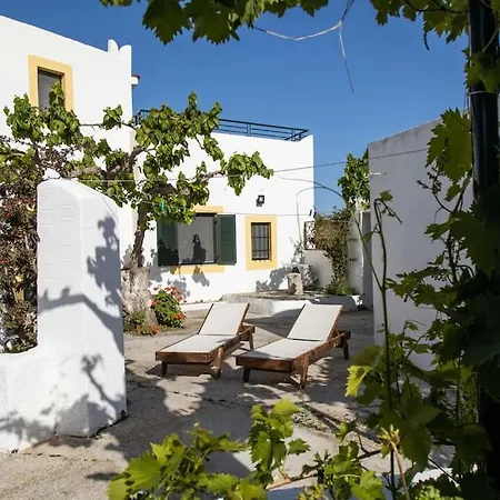 Peleziki Holiday home *